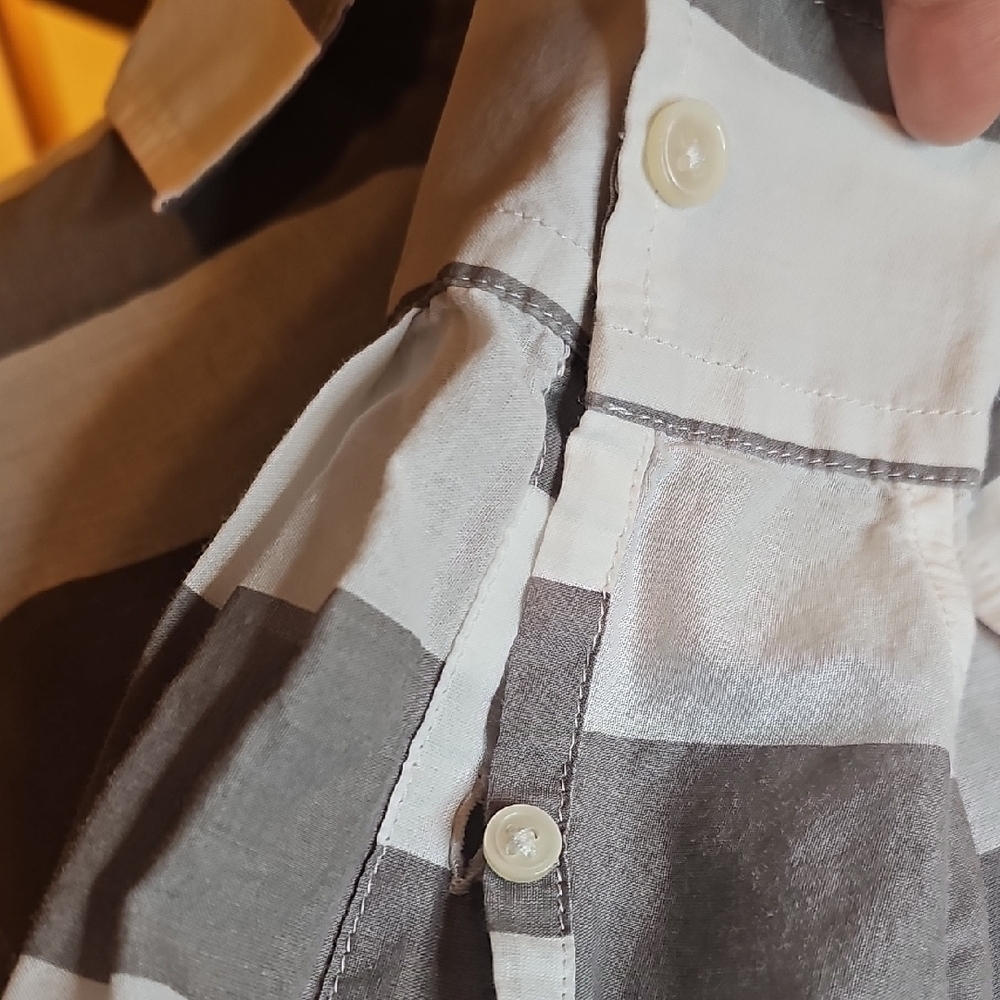 Banana Republic Soft Wash Gray and White Striped Shirt - Picture 3 of 7